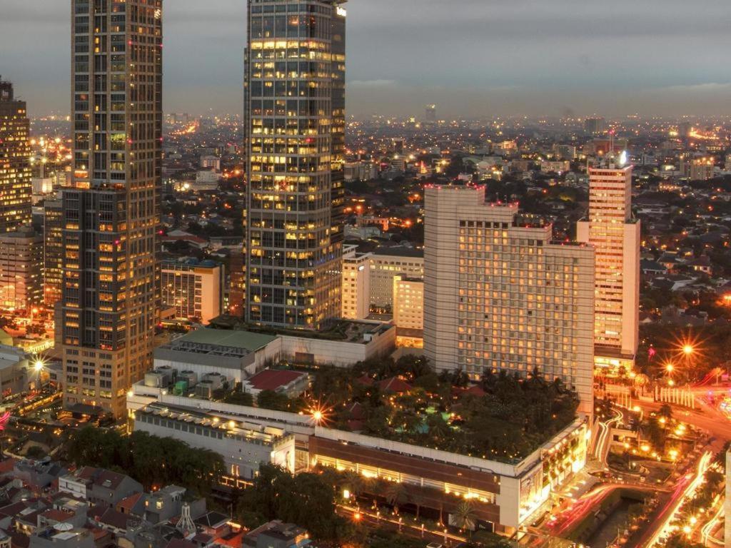 โอโย 1990 คอสต์ กูนิงัน เอ็กเซกคิวทีฟ บอร์ดดิ้ง เฮาส์ เซเตียบูดี Hotel จาการ์ตา ภายนอก รูปภาพ